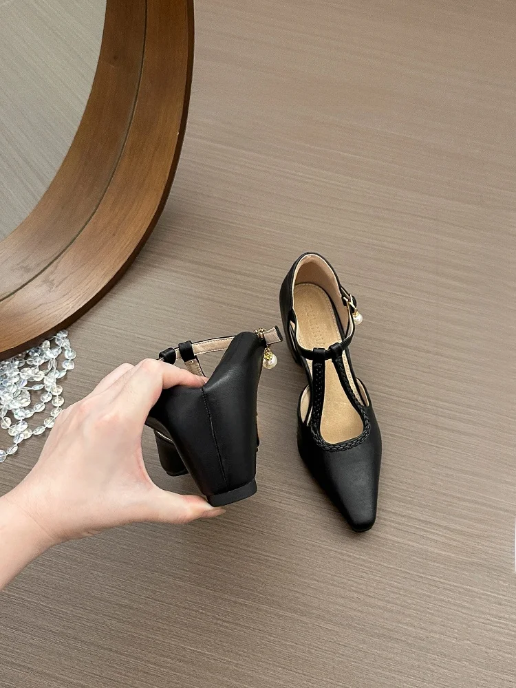 sandales-d'ete-confortables-pour-femmes-a-talon-compense-de-8-cm-decorees-de-perles-tissees-a-partir-de-materiaux-recycles-style-elegant-et-tendance-a-enfiler