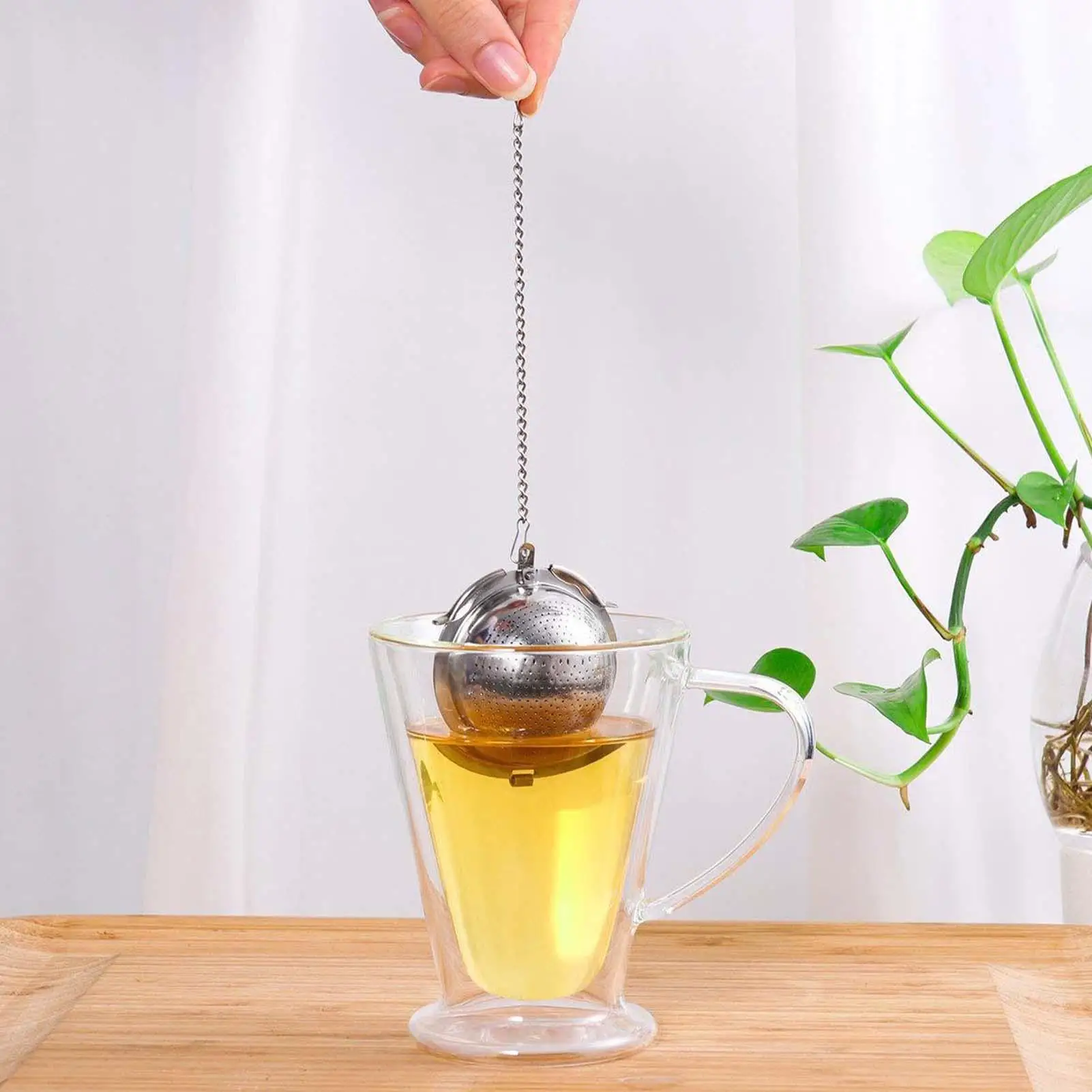 

Loose Leaves Tea Infuser Fine Mesh Reusable with Long Chain Metal Tea Infuser for Teapot Cup Bowl Guest Room Dining Room