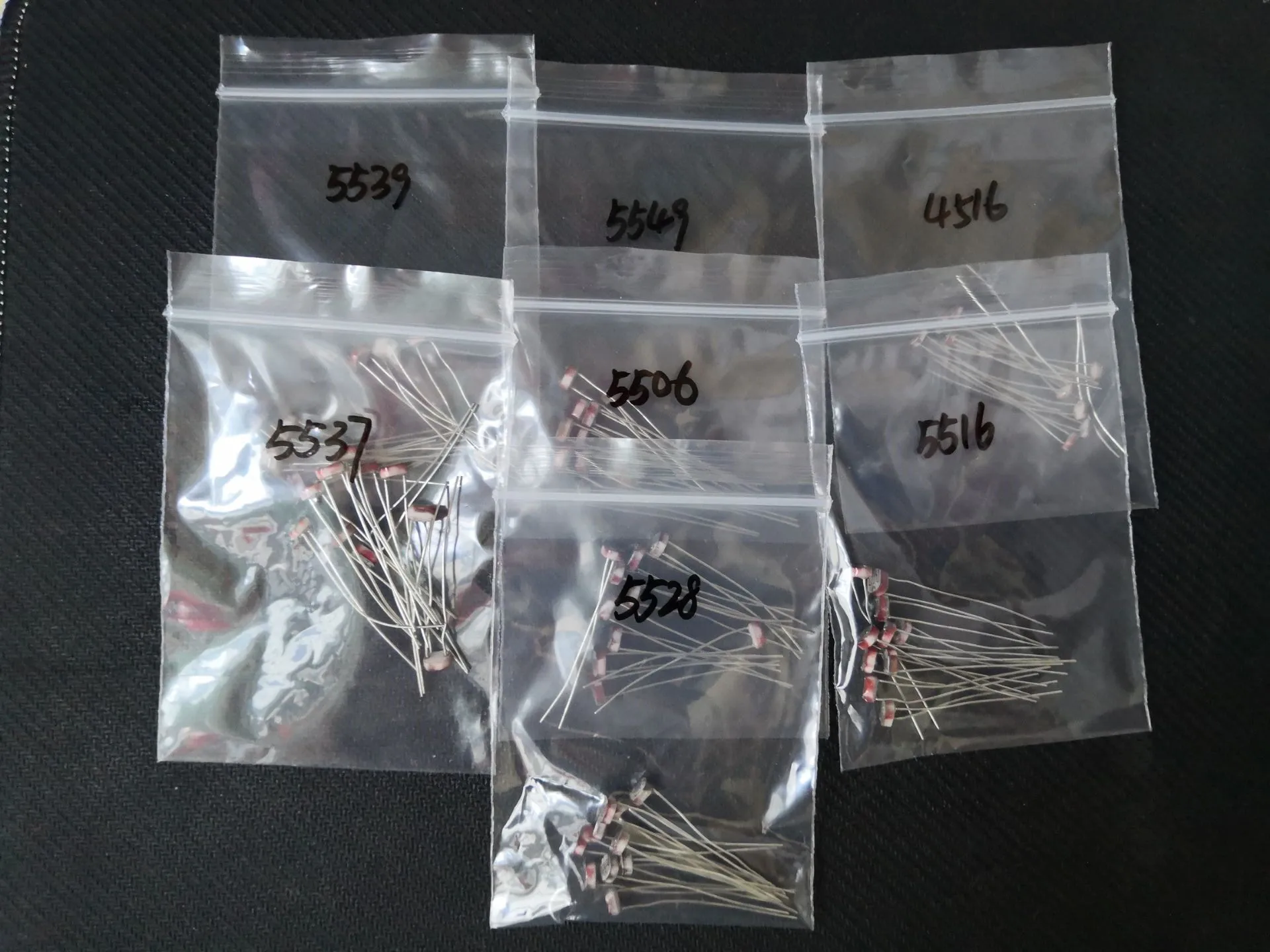 

7Kinds*10pcs=70pcs GL5506 GL5516 GL5528 GL5537GL5539 GL5549 MG45/4516 PhotoResistor Kit Sample Assort Photosensitive Resistance