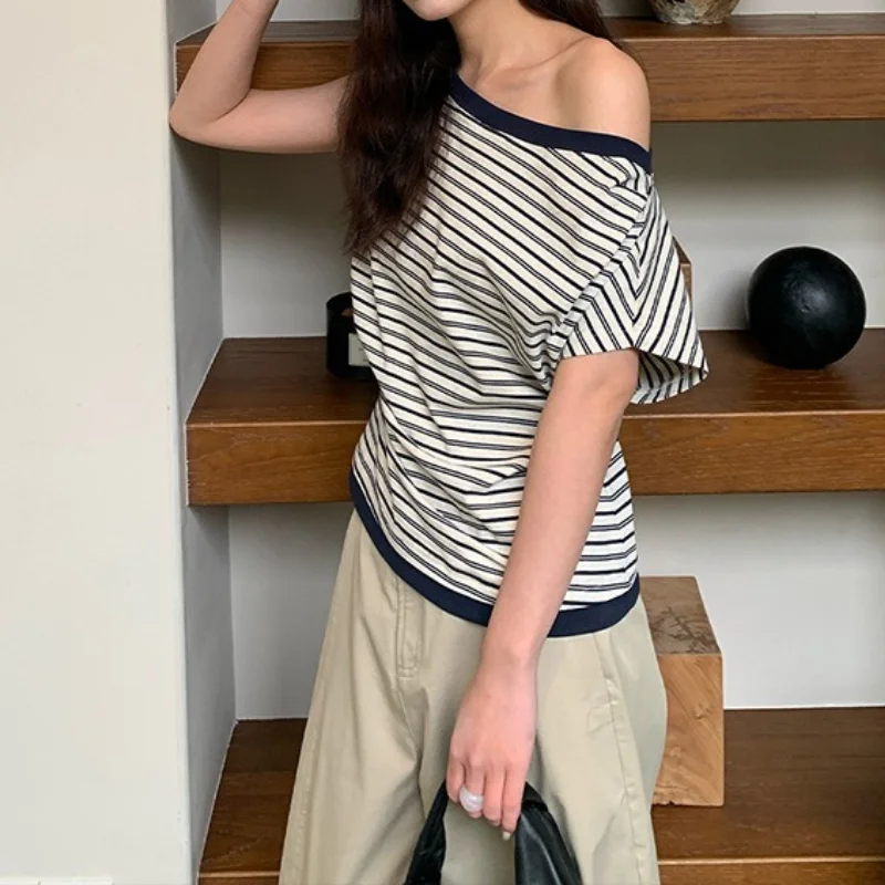 

Sloping Shoulder Striped T Shirt Women 2026 Spring Summer Casual Slim Fit