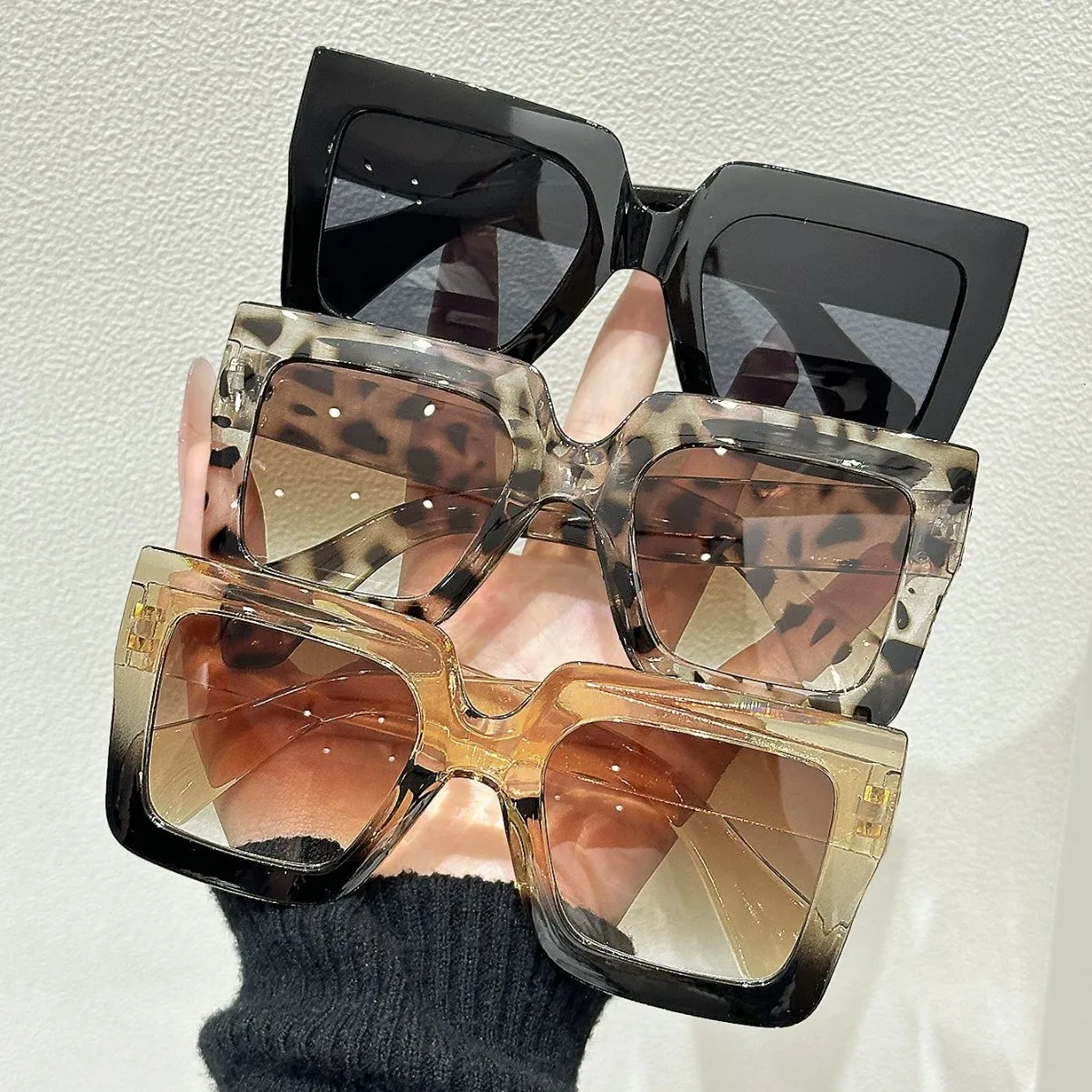 Neue Große Quadratische Sonnenbrille für Damen und Herren Marken-Rechteck-Sonnenbrille Ovale Brillen für Männer und Frauen