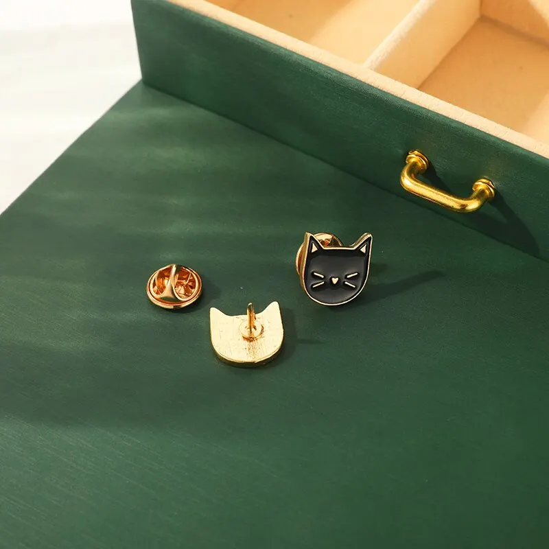 2pcs Gold-color Brooches For Men And Women Black White Oil Drip Cute Kitty Badge Hundred Pins Jewelry