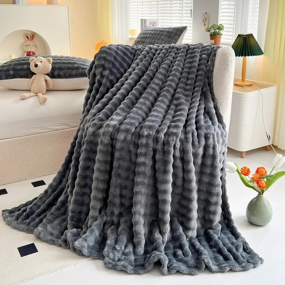 Superweiche und warme Velour-Milchsamtdecke, ideal für Sofa, große und vielseitige Decke für Schlafzimmer, Sofa, Reisen, Auto, Camping