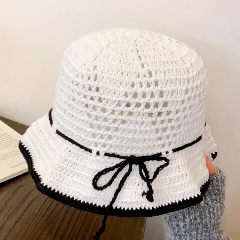 หมวกบักเก็ตไหมพรมสายรัดโบว์หวานๆ สำหรับผู้หญิง โชว์ใบหน้าดูเล็ก น่ารัก เหมาะสำหรับเดินทางในฤดูใบไม้ผลิและฤดูใบไม้ร่วง สไตล์ลำลองอเนกประสงค์ เรียบง่าย หมวกผู้ชาย