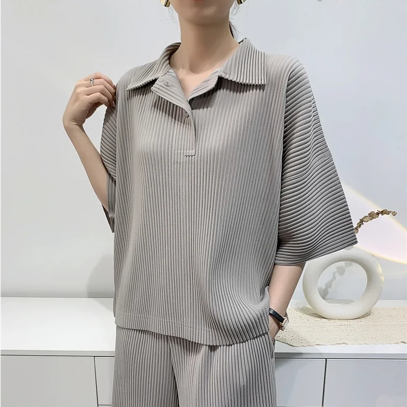 Miyake Pleated Classic POLO Collar Two Button T-shirt 2024 Spring and Autumn Ladies Short Sleeve Loose Casual Top Women Clothing