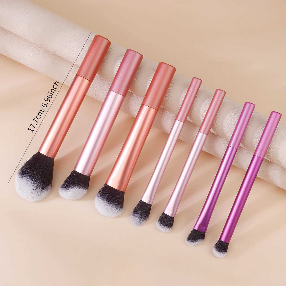 7pcs Makeup Brush Kit Soft Synthetic Hair Make Up Brushes Foundation Blush Eyeshadow Cosmetic Makeup Tools