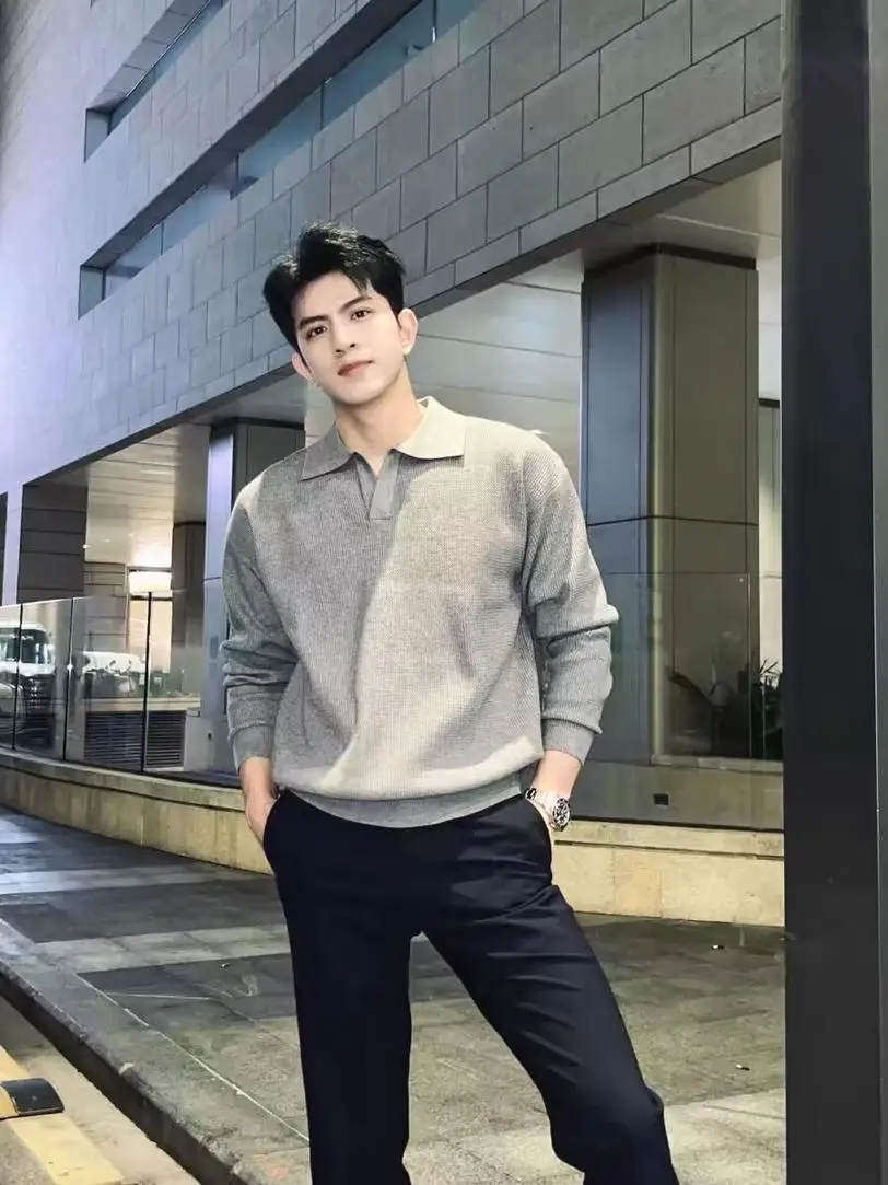 

Slim Fit Knitted irt with Hood V-Ne Owl Collar Italian Sle Layering Long Sve Youthful Vitali Pure Color