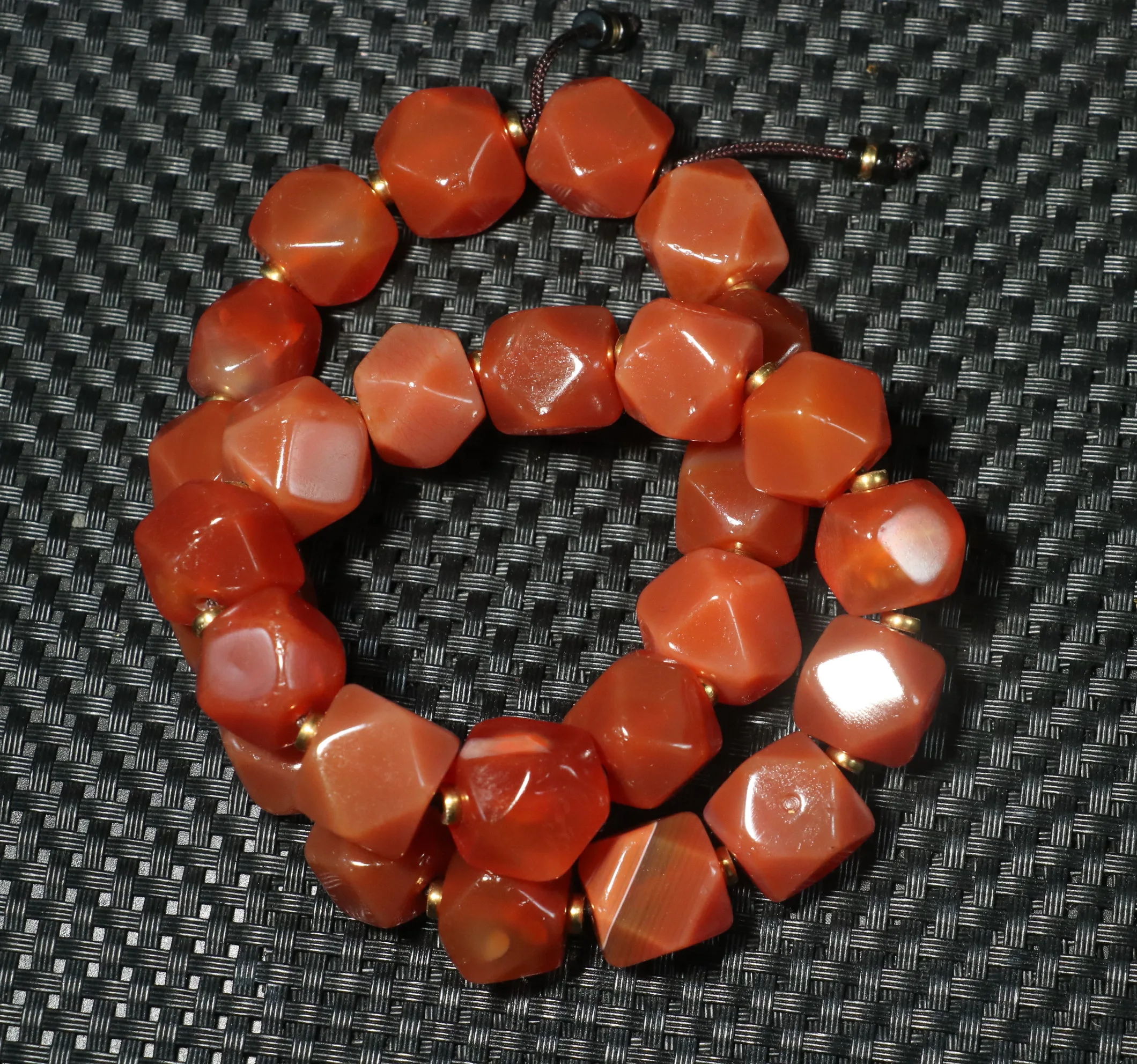 

Cool Style Energy Tibetan Old Agate Lama Prayer Strand Tang Many Views dZi Bead Amulet Lsks UPD210528A6b