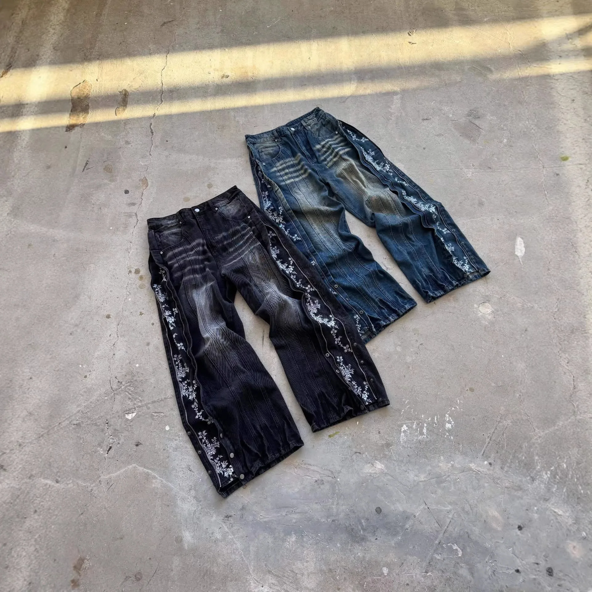 

Cross-Border New European And American High Street Heavy Embroidery Zipper Patchwork Washed Jeans For Men