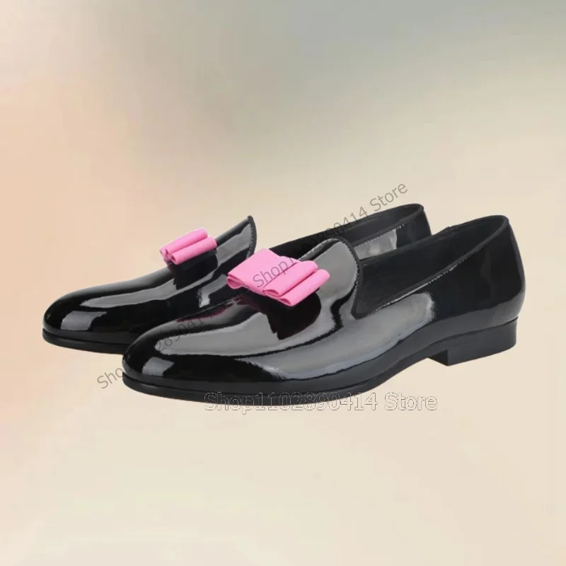 

Rose Red Bow Knot Decor Black Patent Leather Loafers Fashion Slip On Men Shoes Luxury Handmade Wedding Banquet Men Dress Shoes