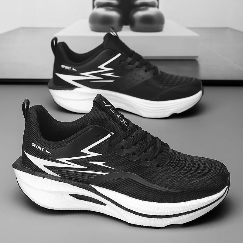 

Plus Size Men's Sports Running Shoes Breathable and Lightweight Carbon Plate Women's Comfortable Sports Non-slip Shoes