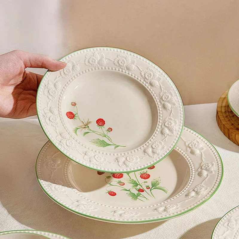 Ceramic Dinner Plate Embossed Tableware Dishes Elegant Strawberry Printed Porcelain Bowls Beautiful Plates Dish Party Tableware