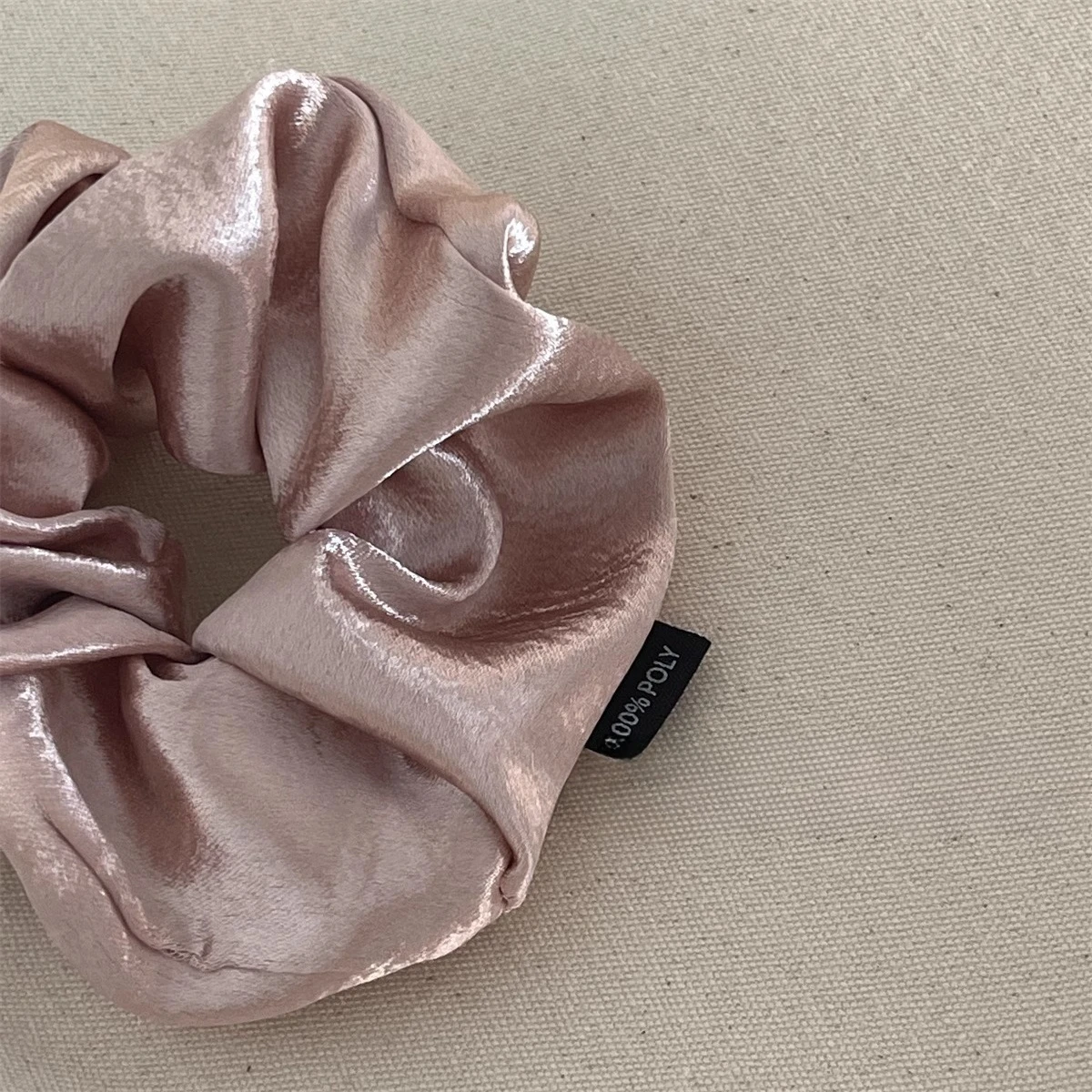 High Quality Satin Scrunchie Wide Edge Jumbo Elastic Hair Ring for Lazy Bun and Low Ponytail Women Daily Comfortable