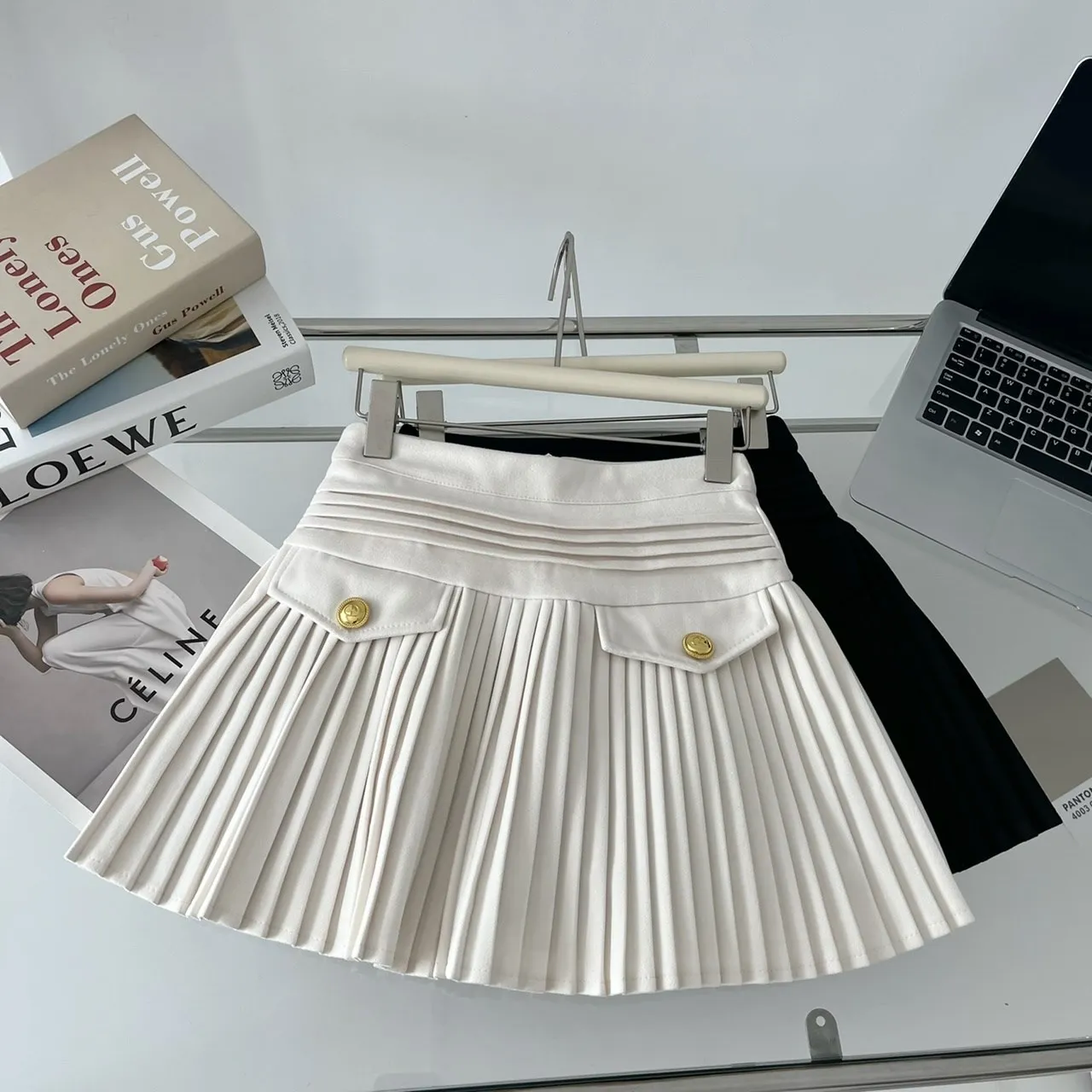 S779272979fa440128be4fcd91ba6d  display picture 1
