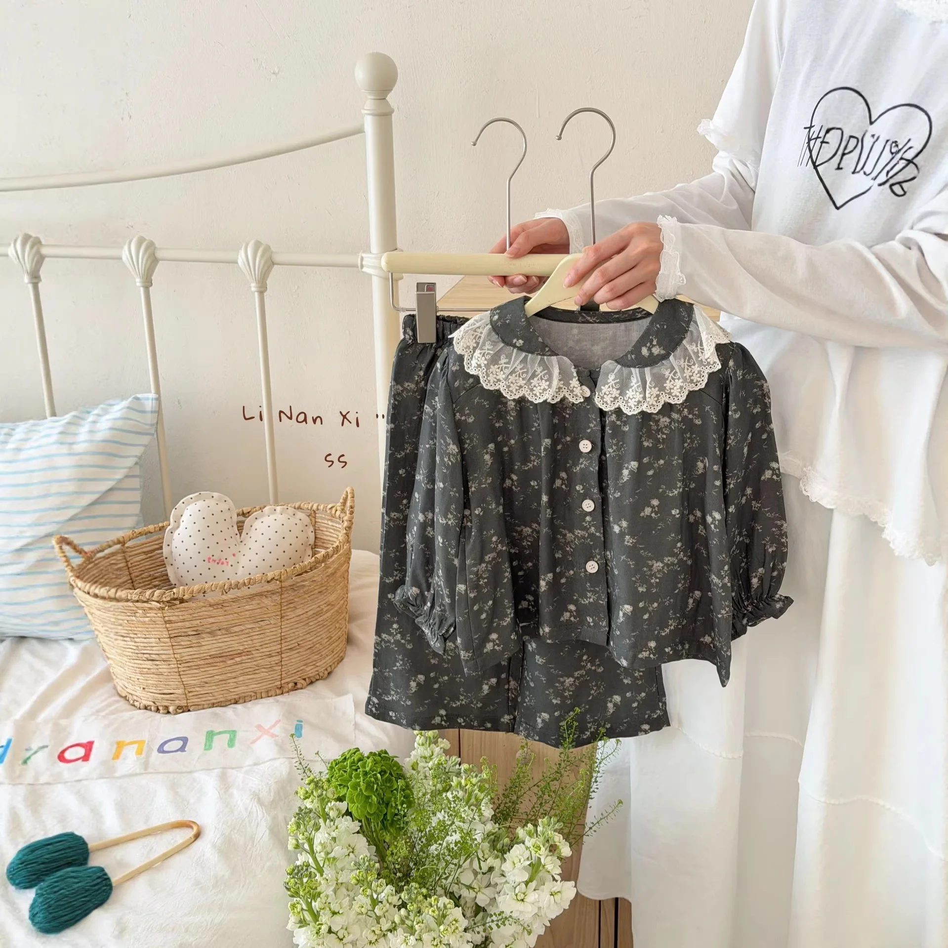 Girls Casual Set Home Clothing 2026 Spring Autumn New Girls Baby Double Layer Cotton Yarn Pajama Two Piece Set view 2