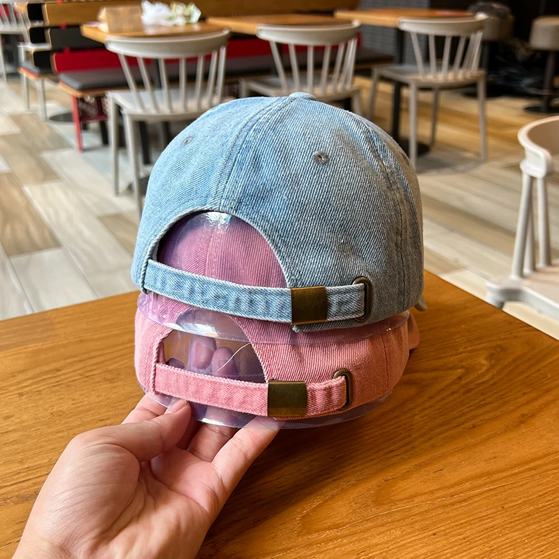 Czapka z daszkiem luźna czapka z daszkiem o głębokim obwodzie głowy niebieskie w stylu Retro dżinsowa czapka z zakrzywionym rondem miękki wierzch