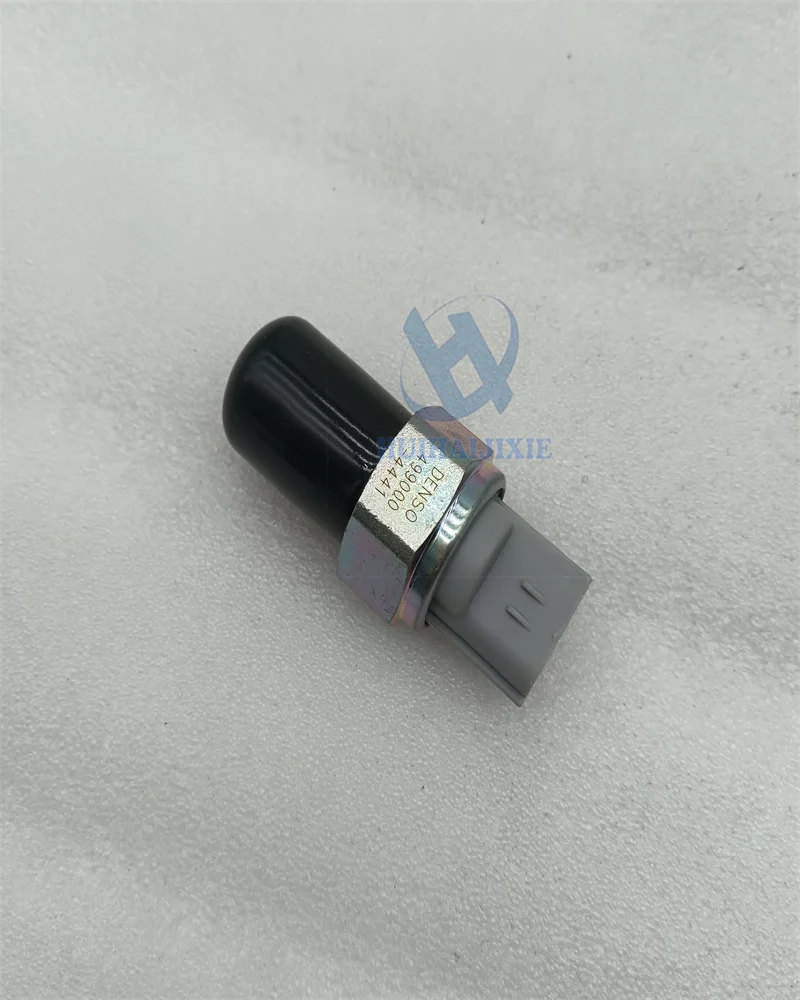 

Construction Machinery Parts Fuel Rail Pressure Sensor ND499000-4441 ND4990004441 For PC600-7 PC750-7 PC800-7 Engine 6D140E