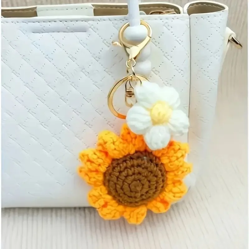 Simple Knitted Sunflower Bouquet, Finished Hand-woven Keychain, High-value Student Graduation Commemorative Pendant Gift