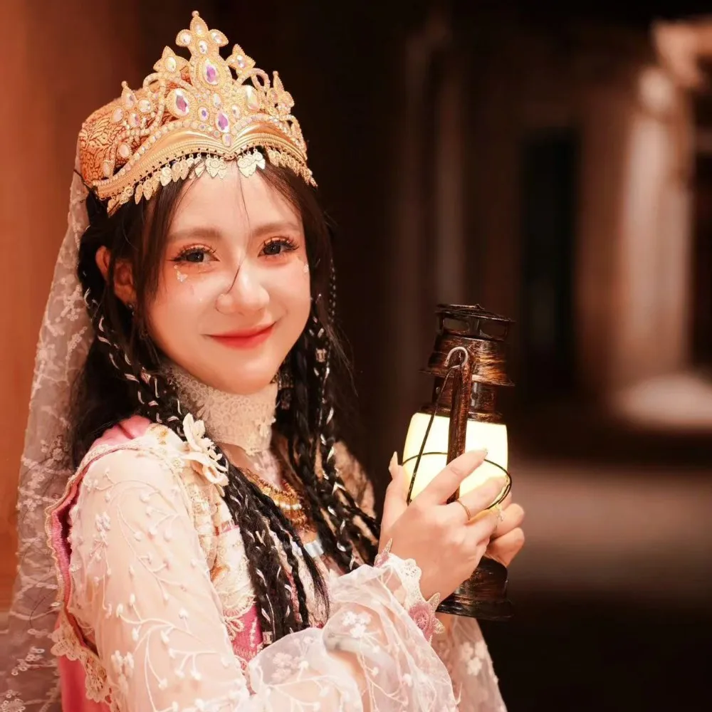 

Temperament Shiny Baroque Crown Gold Hair Ornaments Princess Hair Tiara Headwear Bohemian Ethnic Dance Crown Girls