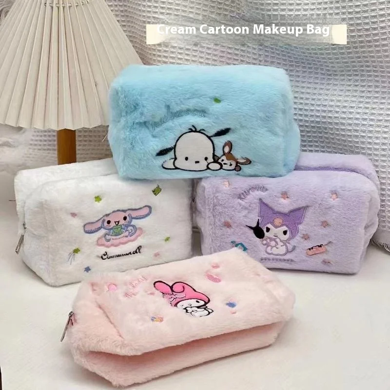 Sanrio Series Cinnamoroll Kuromi bolsa de lápices de felpa de gran capacidad bolsa de maquillaje bordada chica de dibujos animados regalo de cumpleaños de Navidad