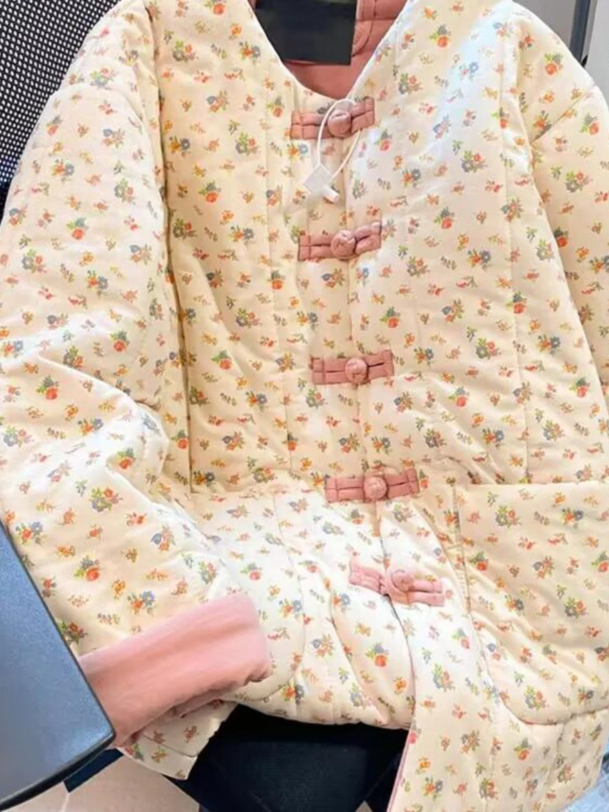 

Хлопковое джето с цветочным принтом Thiened, женское традиционное китайское пальто на пуговицах, теплый хлопковый жилет с внутренней стороны, длинный свеч V-...