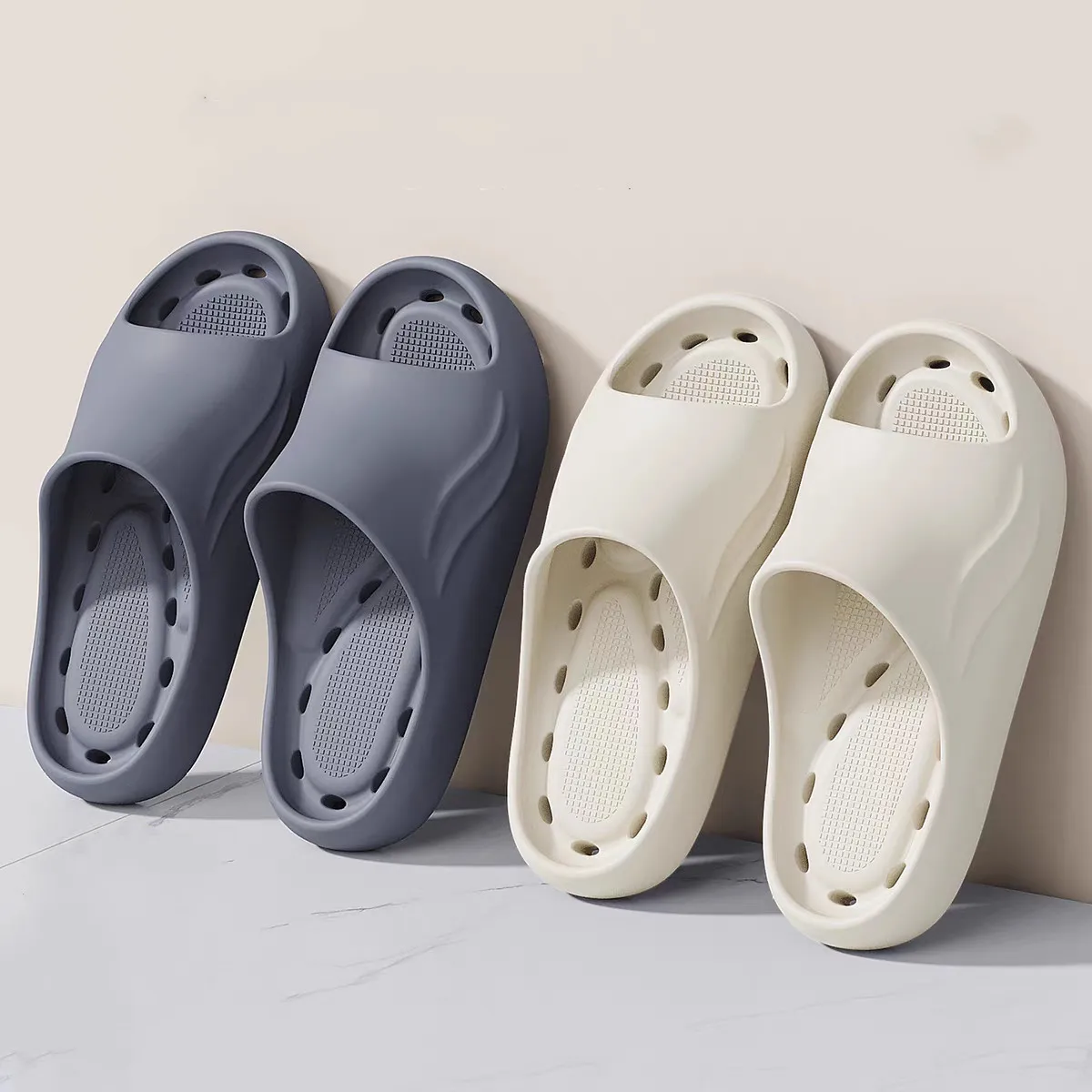 

New Women Summer Leaky Slippers Home Bathroom Quick-Drying Flip Flops Men Breathable Shower Shoes Couples Non-slip Beach Sandals
