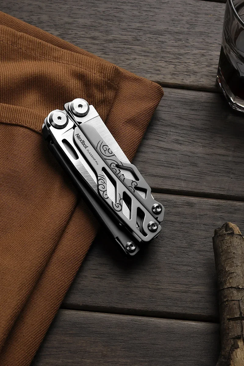 Flagship Pro Special EDC Outdoor Hand Set 16 IN 1 Multi-Tool Pliers Folding Knife Screwdriver Can Opener Version