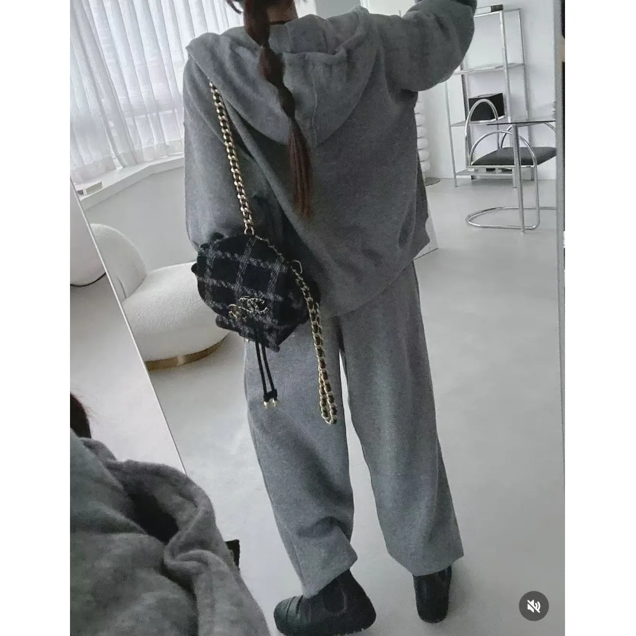 韓国風シックなフード付きジッパー付きスウェットトップス、伸縮性ウエストのカジュアルなスウェットパンツ、ツーピースセット、女性用冬ファッション