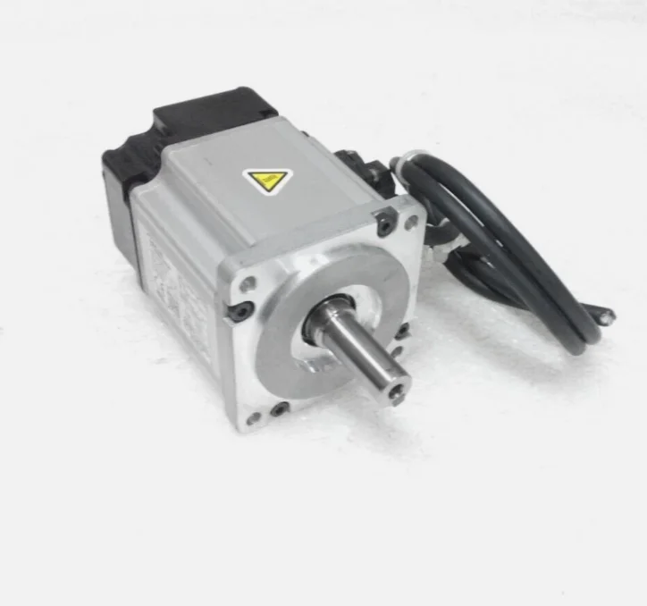 

100% Оригинальные R88M-K2K020F-S2, R88M-K4K030F-S2, R88M-1M75030T-S2, абсолютно новые, гарантия 1 год, быстрая доставка.