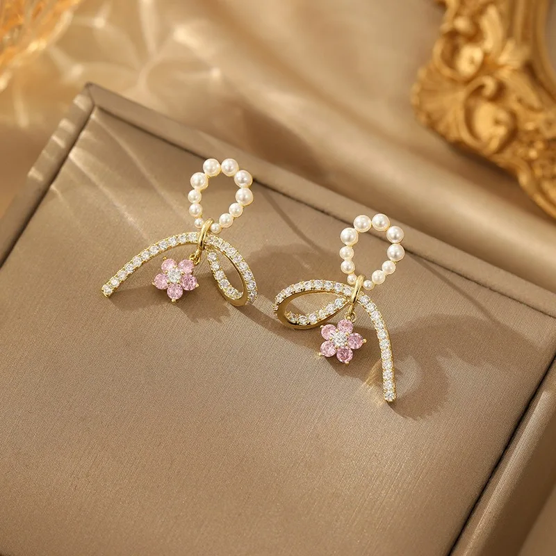 

Новые серьги-гвоздики с бантом и цветком, модные, универсальные, в стиле легкой роскоши, элегантные, для создания стильного образа, как у знаменитостей