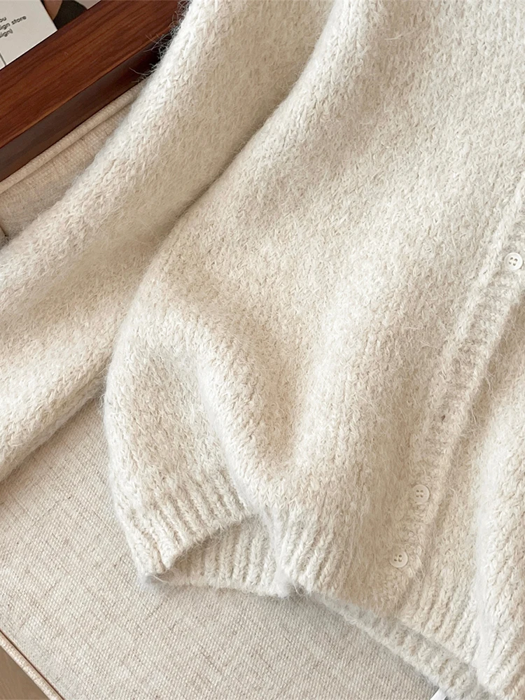 المرأة البيج سترة مريحة سترة Harajuku خمر الكورية Y2k طويلة الأكمام الخامس الرقبة الكشمير البلوزات البلوز 2000s ملابس الخريف