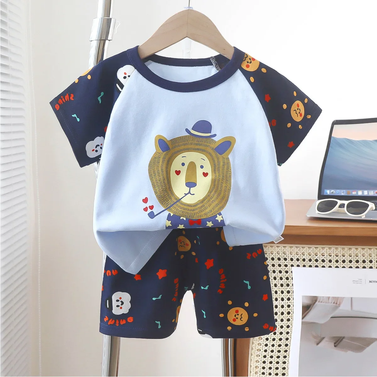

2024 New Kids Summer Cotton Pajamas Boys Girls Cute Cartoon Print Short Sleeve T-Shirt Top + Shorts Toddler Baby Clothing Sets