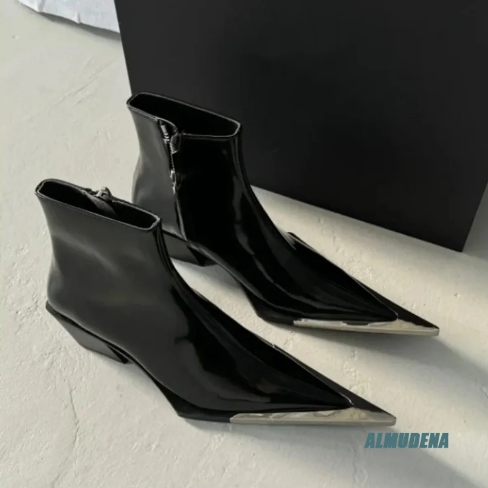 Fashion Men Pointed Toe Ankle Boots Glossy Patent Leather Metal Tip Side Zipper Block Heel Boots Trendy Versatile Casual Boots