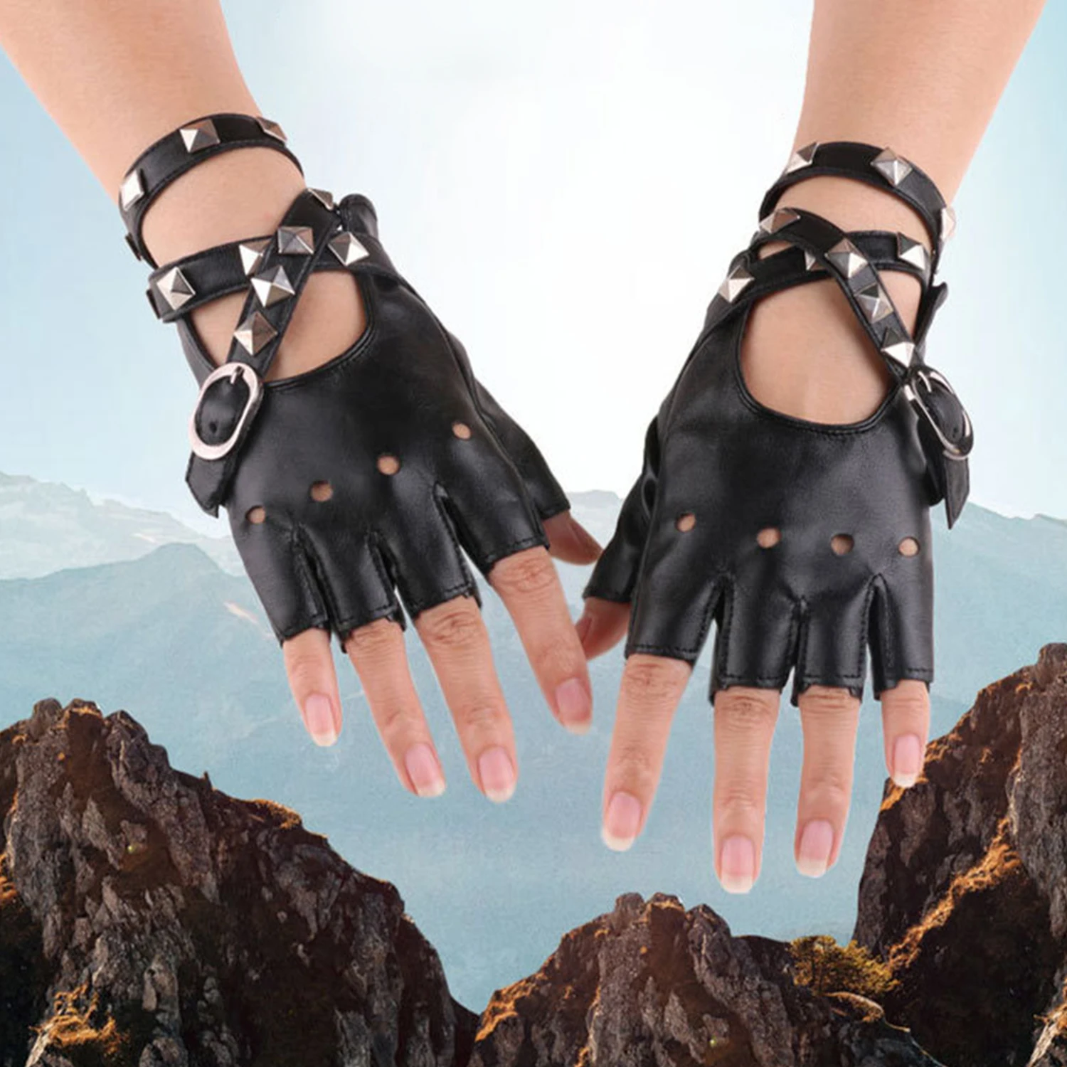 

1 Pair Punk Rivets Belt Gloves Leather Half Finger Halloween Party Punk Rock-and-roll Fingerless Short Gloves For Women Men