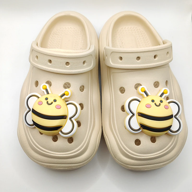 

Cute Little Bee Shoe Charm DIY Shoe Decorations Button Accessories for Bogg Bag Slides Sandals Clogs Kids Gifts