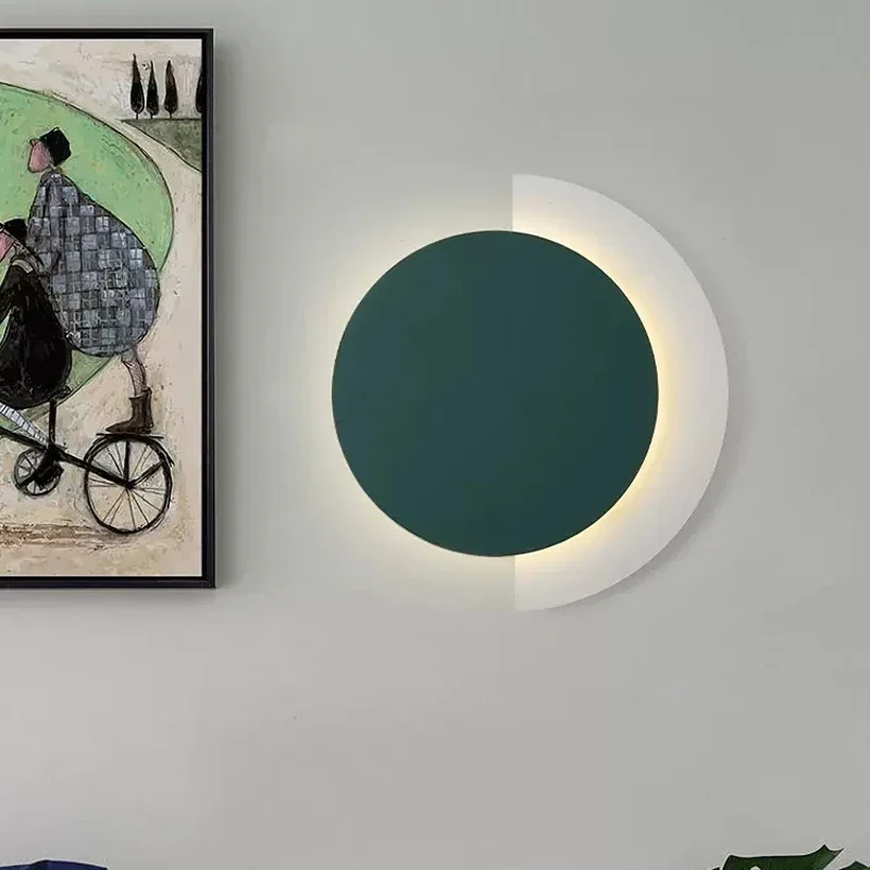 Applique murale LED au design moderne simpliste, luminaire décoratif d'intérieur, idéal pour une chambre à coucher, une salle à manger, un salon ou un couloir