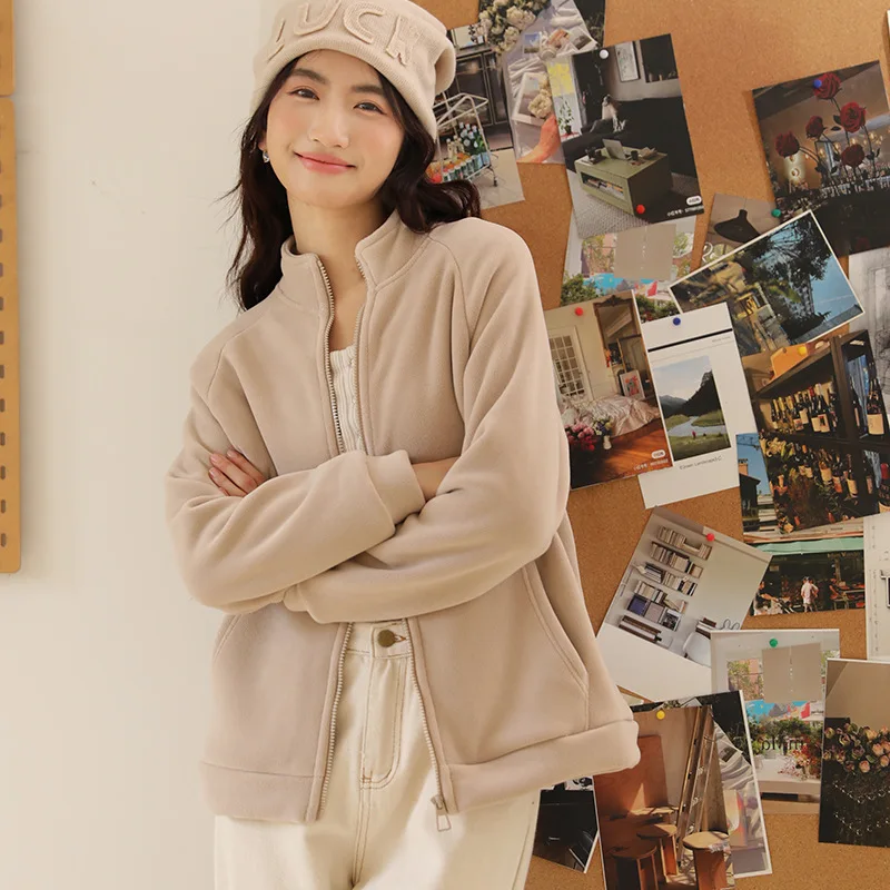 قميص كاجوال نسائي لخريف وشتاء 2025 معطف سميك من القطيفة سترة دافئة من الصوف القطبي