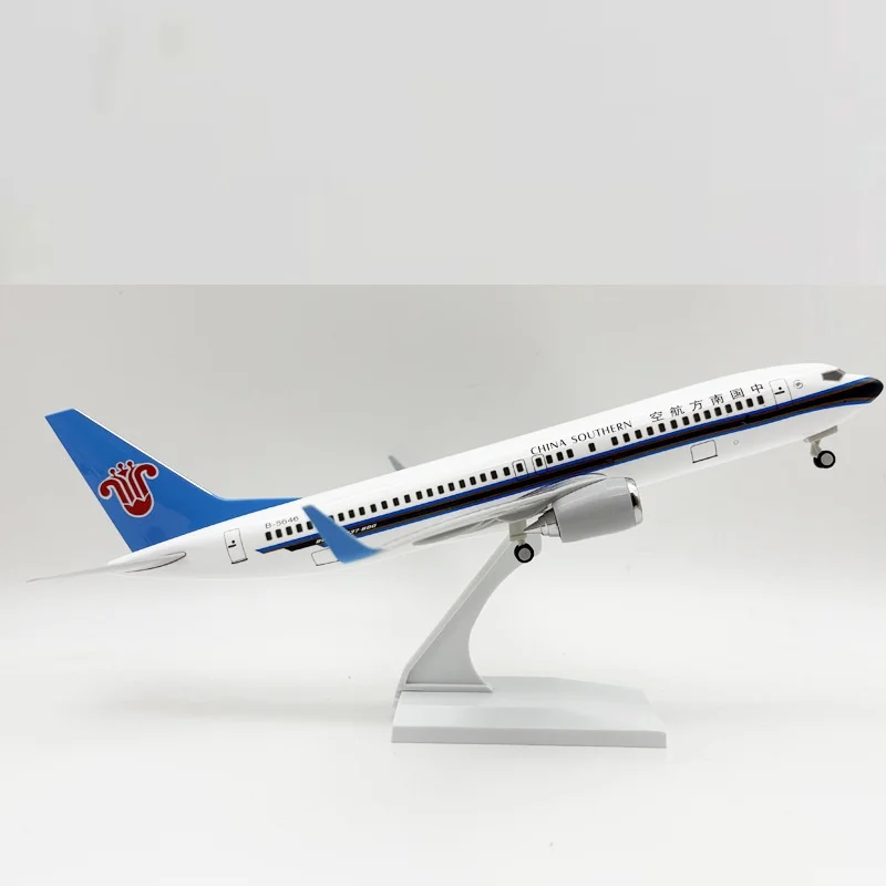 

Toy Model Planes for Boys Diecast 30CM 1/130 Scale Resin B737 China Southern Airways Airplanes Model Toys For Collection
