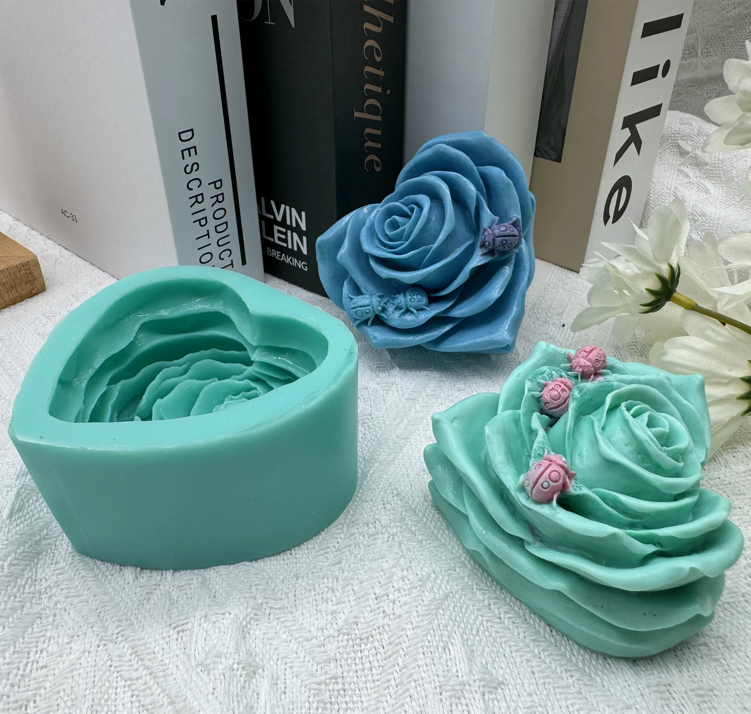 Heart Flower with Ladybird DIY Soap Mold Handcrafted Candle Wax Molds,Epoxy Aroma Plaster Diffuser Craft Silicone Mould