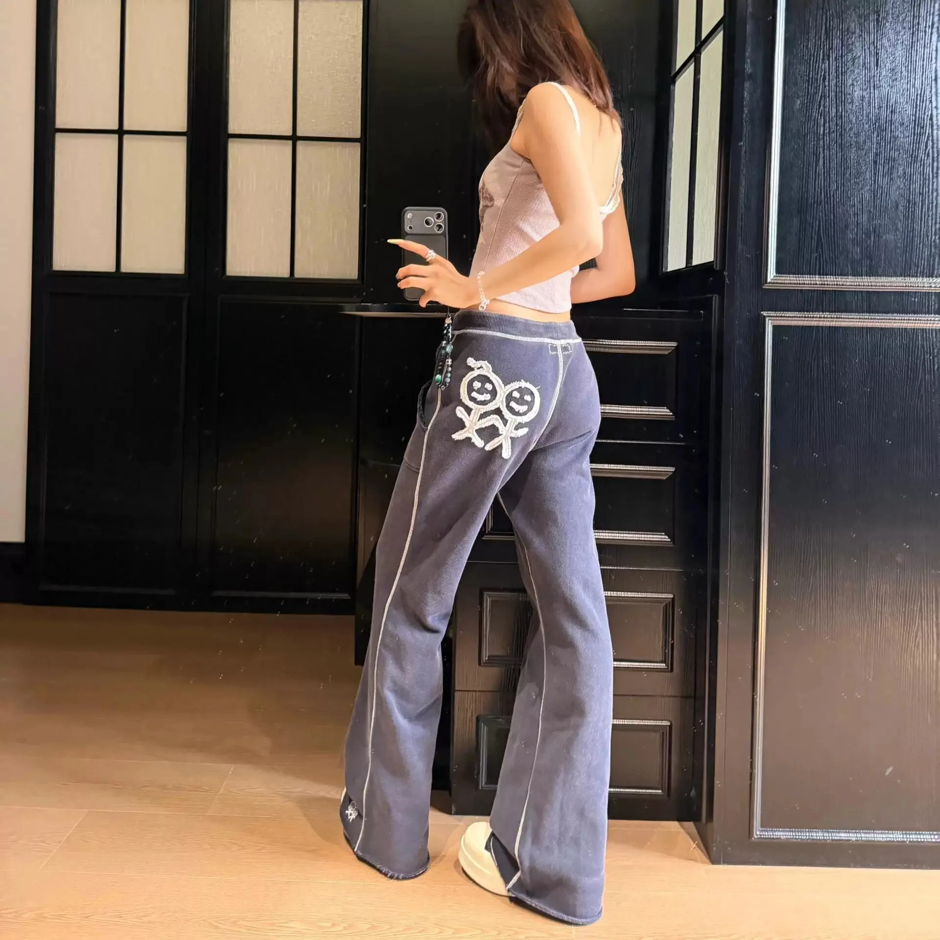 Urban Women Stick Figure Embroidery Flared Pants Elastic Waist Contrast Stitch Wide Leg Trousers Y2K Streetwear Cargo Pants