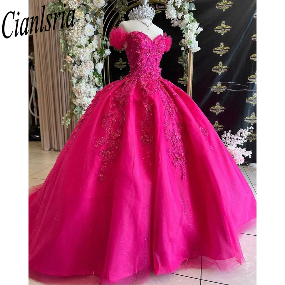 

Lace Quinceanera Dresses Ball Gown With Beaded Appliques Off Shoulder Sweet 16 Dress Lace Up Vestidos De 15 Años