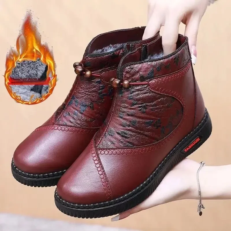 Fashion Winter Thickened Fluffy Women's Cloth Shoes Old Beijing Cotton Boots Anti-slip Casual Flat Bottom Warm Shoes for Mothers