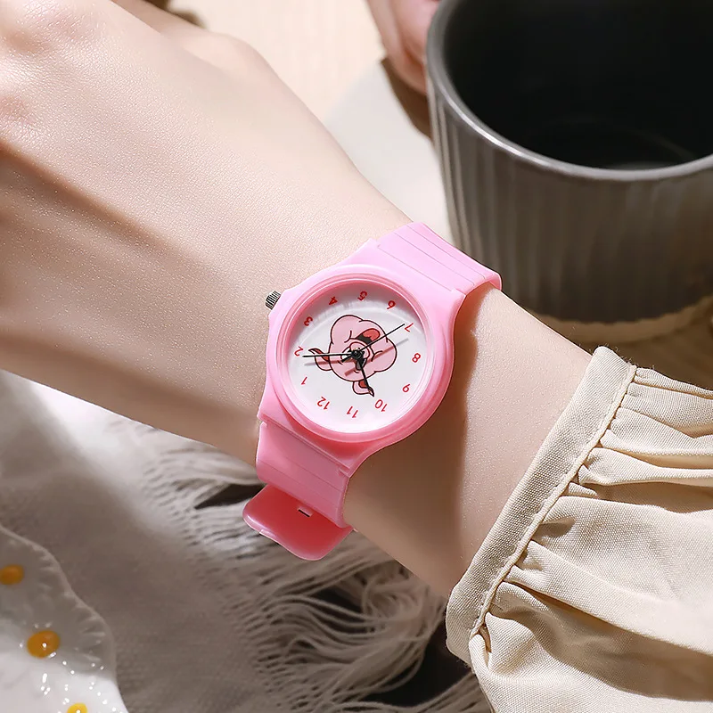 Fashion Pink Piggy Watches for Kids Student Kids Gift Birthday Movie Waterproof Fluorescent Luminous Silicone Watch Band Popular