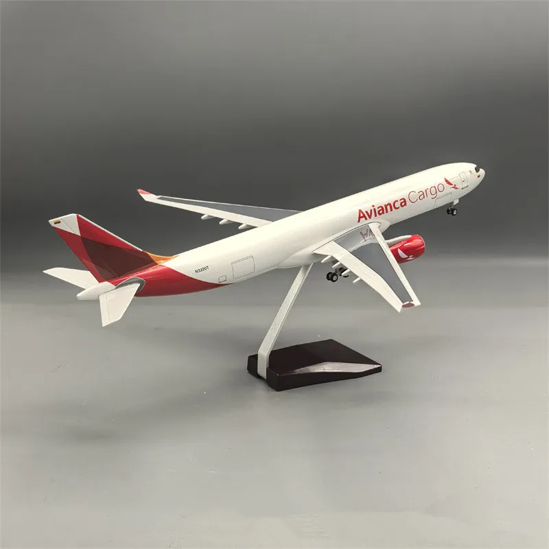 

1:135 Scale Airplane Diecast Resin Aircraft Avianca Cargo A330 Airline Plane With Base Model Collection Display Gifts Fans Toys