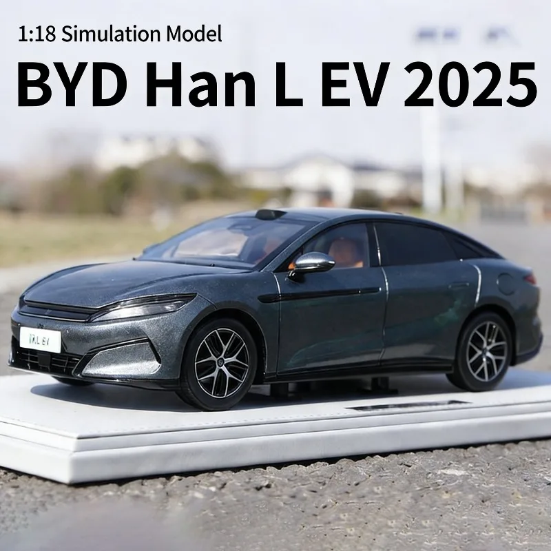 

1: 18 BYD Han L EV Model 2025 BYD New Energy Alloy Simulation Car Model Desktop Ornament Toy Collection