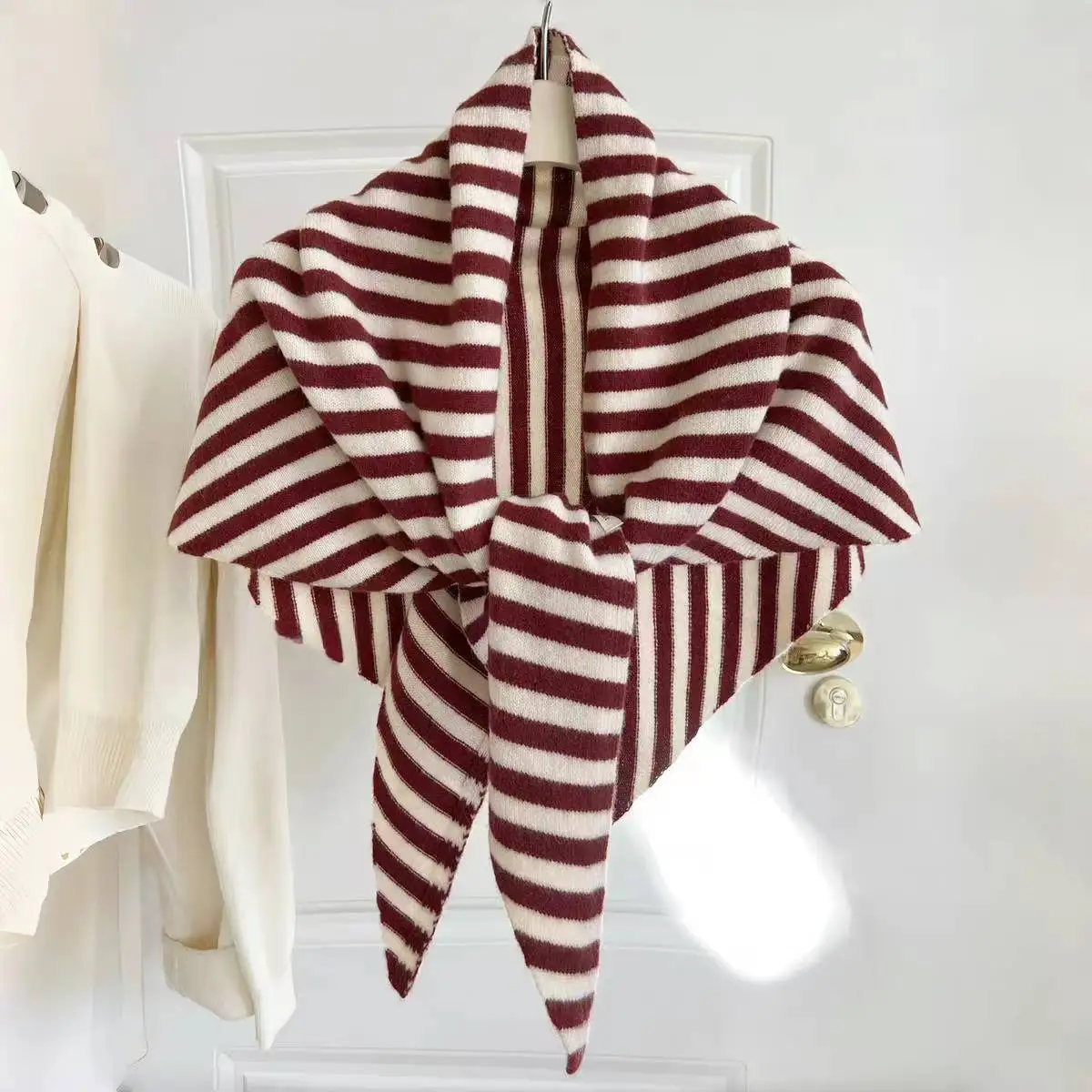 rench Sciarpa a righe vintage avvolgente in misto lana Scialle a triangolo Inverno caldo nappa Accessori moda Donna Lady