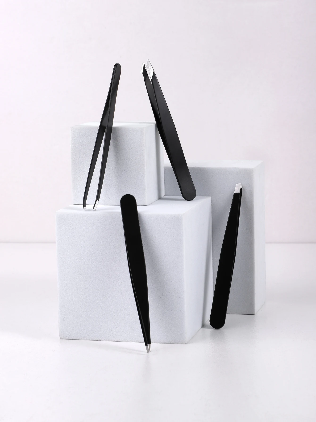 2/3/4個の眉毛クリップセット、眉毛とひげの除去に使用され、平らな口、斜めの口、尖った口、フックがあります。