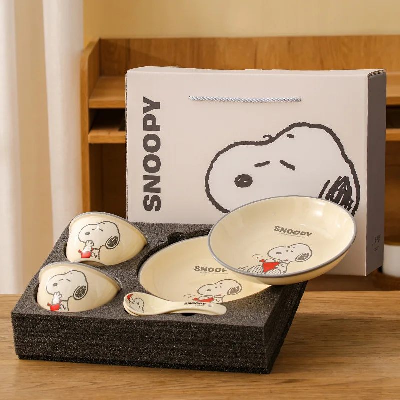 

6pcs Snoopy Tableware Kawaii MINISO Japanese New Children's Cartoon Ceramic Bowl Plate Soup Spoon Tableware Set