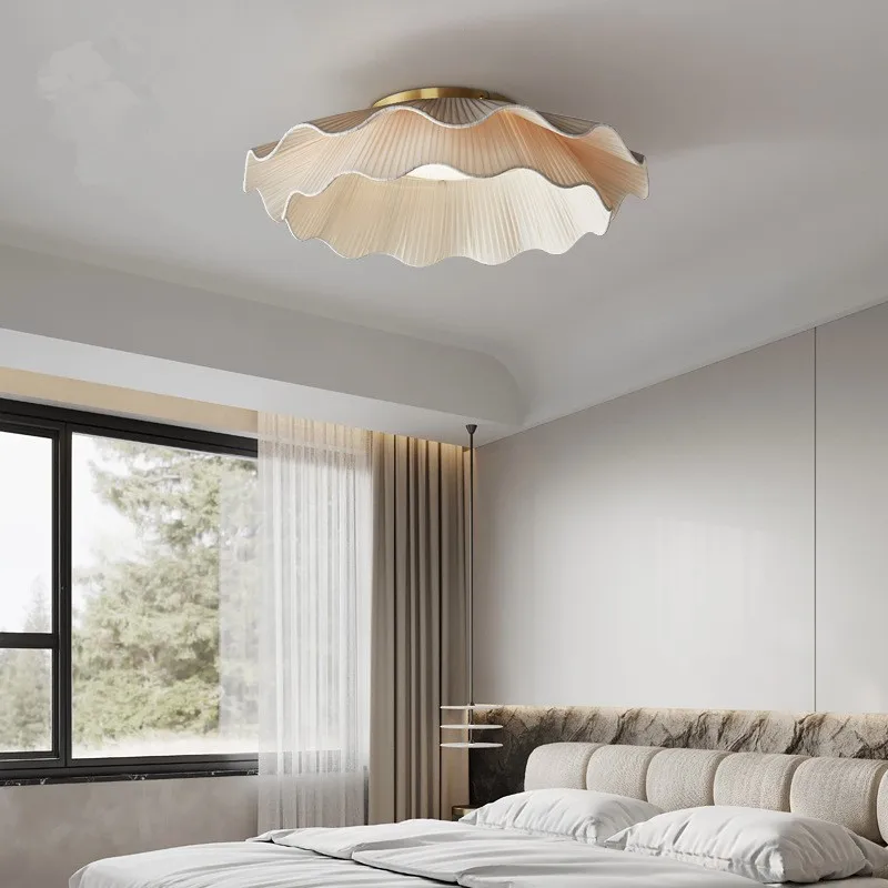 Butter wind chandelier petal modeling bedroom light modern simple copper ceiling light study dining room light