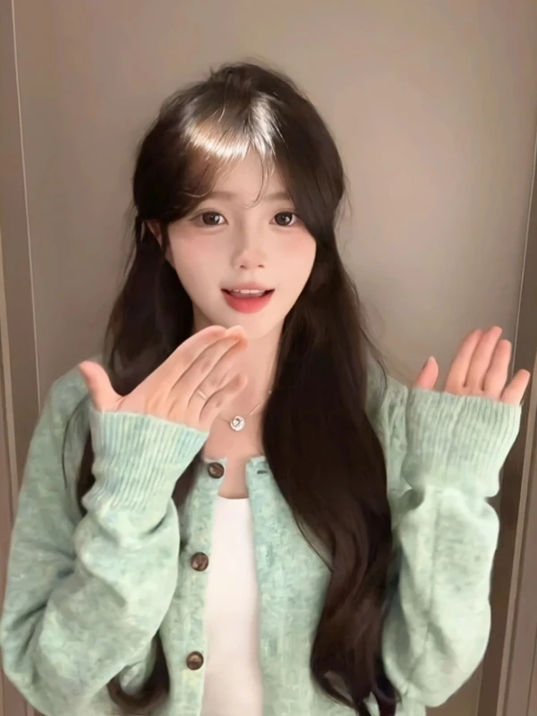 

Модный зеленый вязаный свитер свободного кроя для женщин: нежный весенний стиль, модный повседневный топ с длинными рукавами на пуговицах